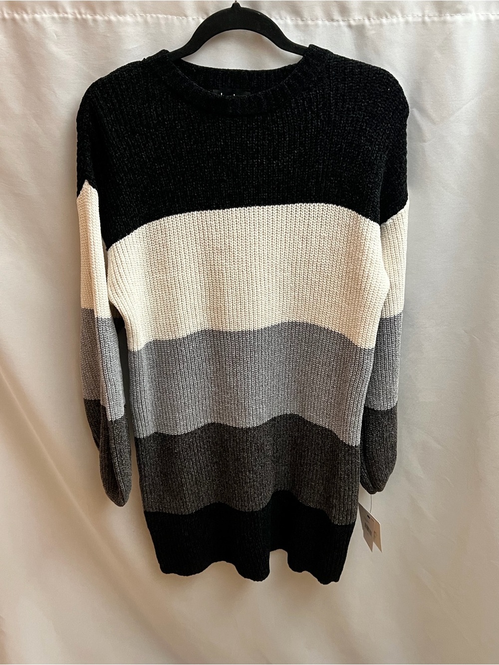 By & By Chenille Colorblock Sweater Women’s XL Black Gray White Long Sleeve NWT